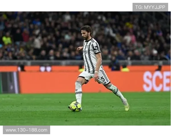 洛卡特利感谢现场每位球迷的热情支持 洛卡特利感谢现场每位球迷的热情支持